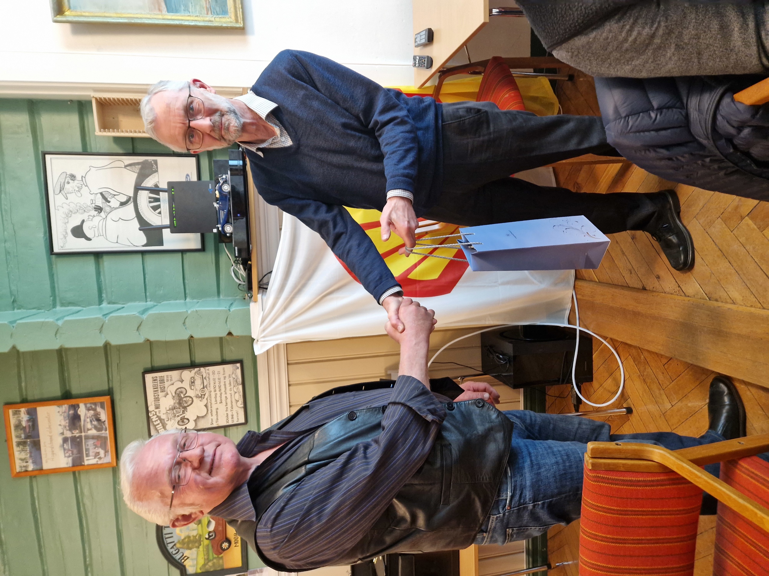 Medlemsmøte med foredrag om bilskilt